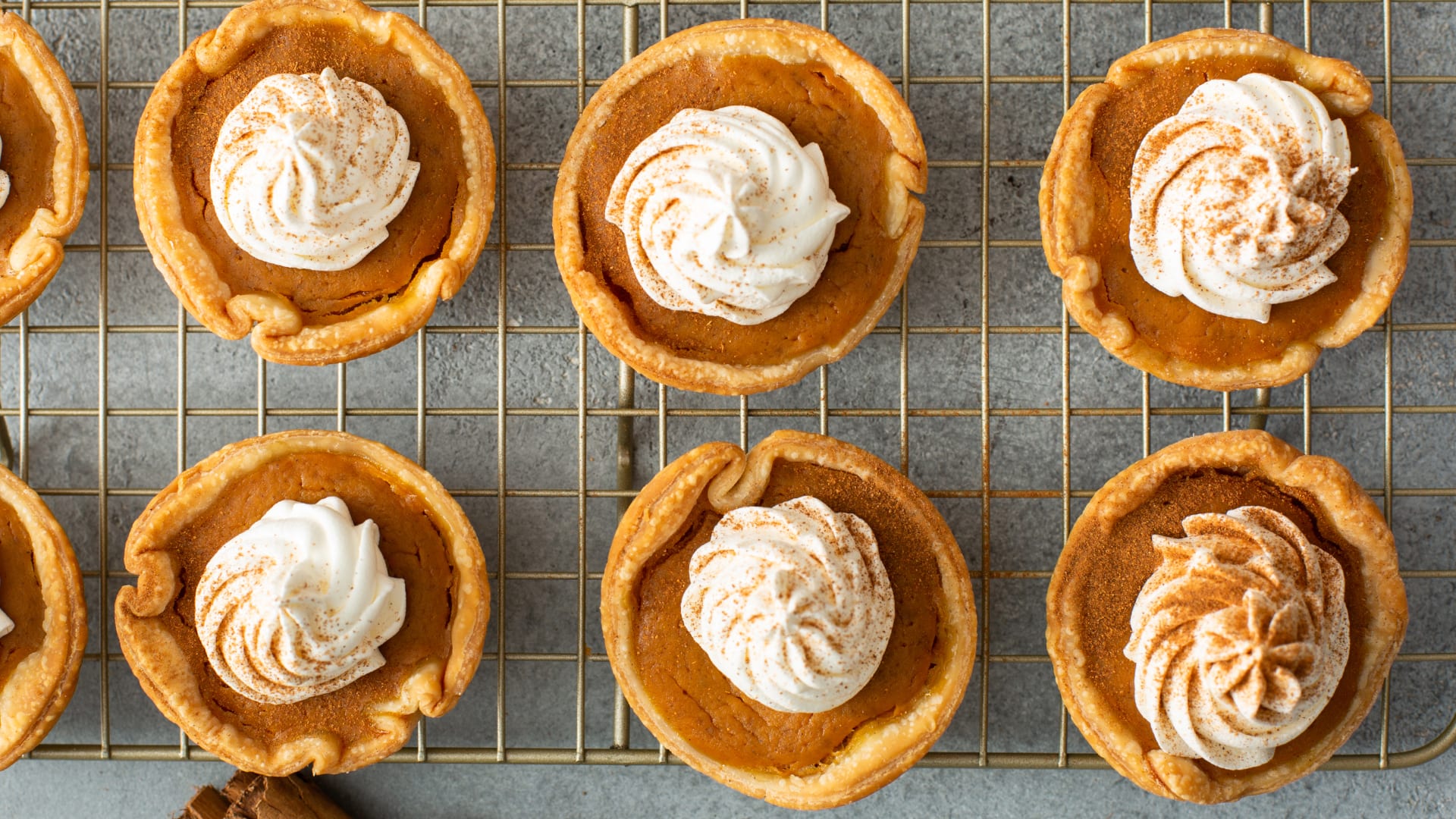 Mini Pumpkin Pies, image size:1920x1080