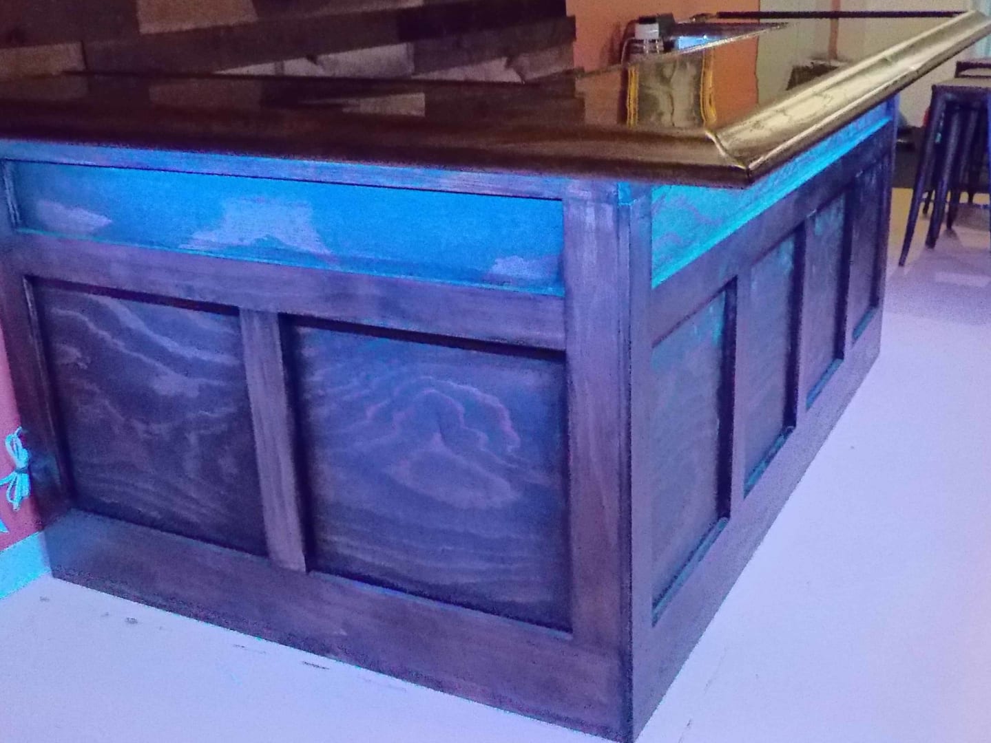 Build a DIY Bar with No Woodworking Experience -, image size:1439x1080